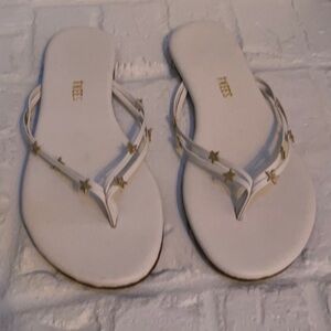 Tkees size 9 thong sandals